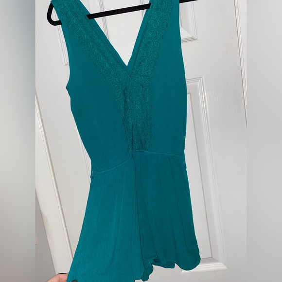 romper super cute and flattering - Picture 5 of 6